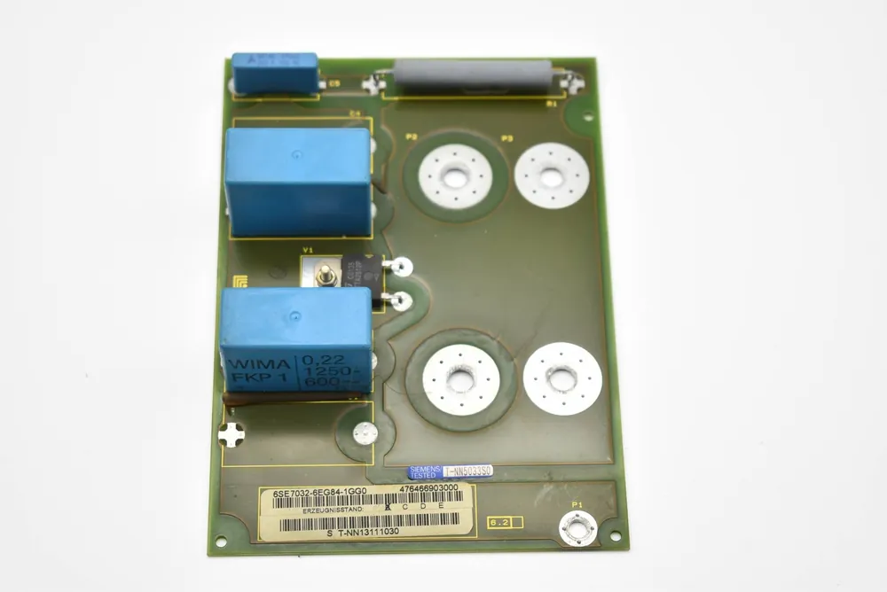 Siemens Wechselrichterbeschaltungs-Baugruppe 6SE7032-6EG84-1GG0 E.A Kracherpreis